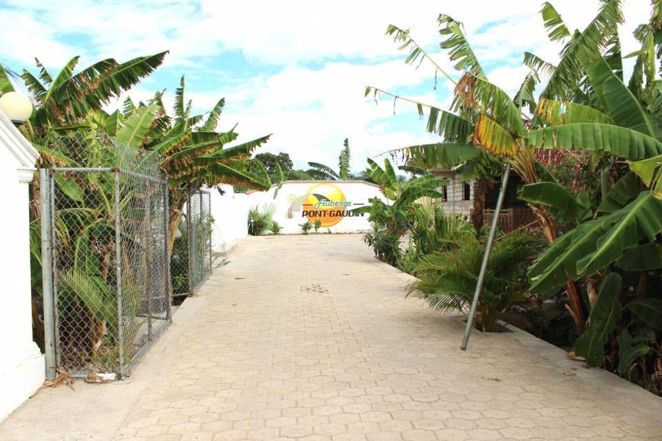 Auberge Pont-Gaudin Gonaives Экстерьер фото